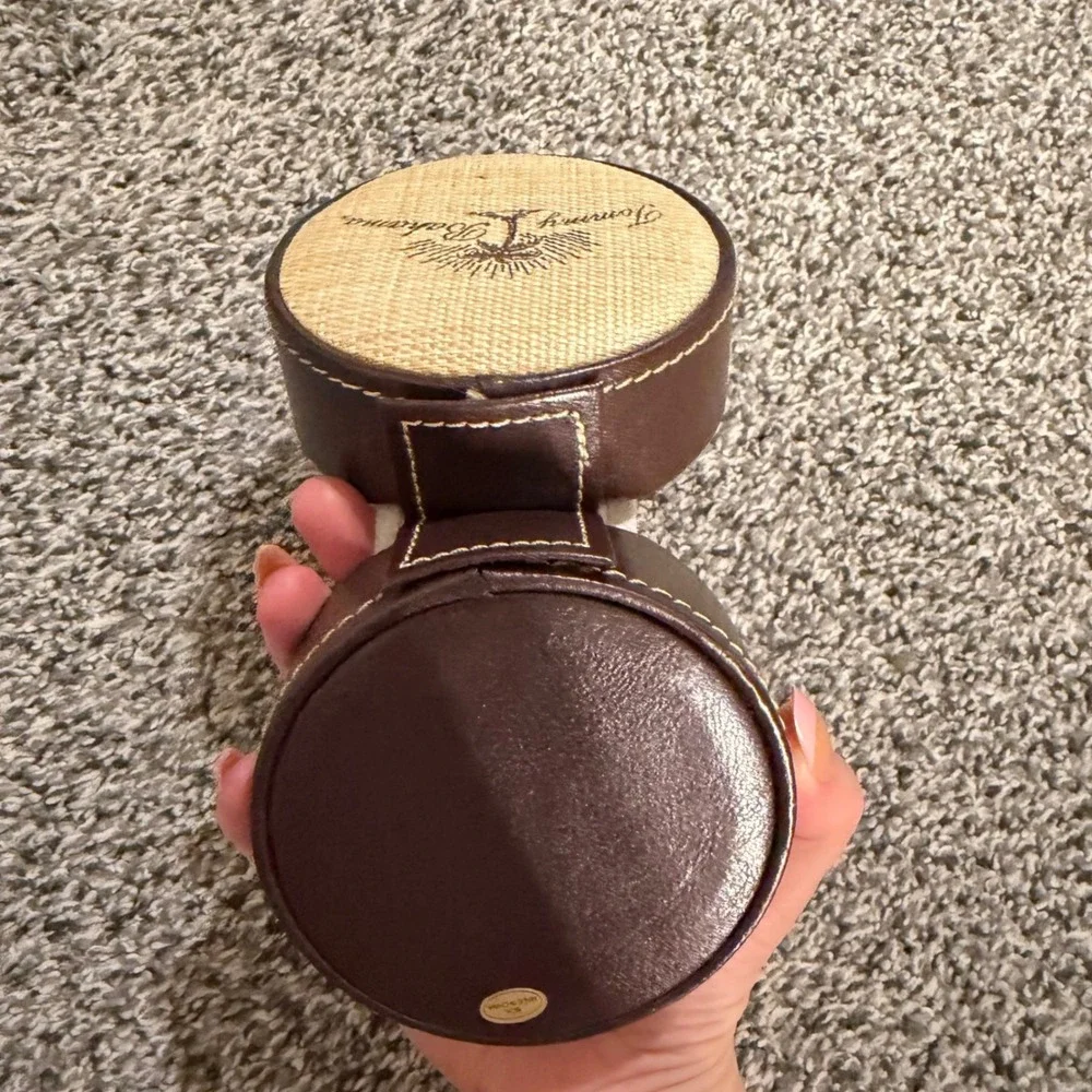 Tommy Bahama Watch Travel Case OS Round Jewelry Box Straw Faux Leather Brown